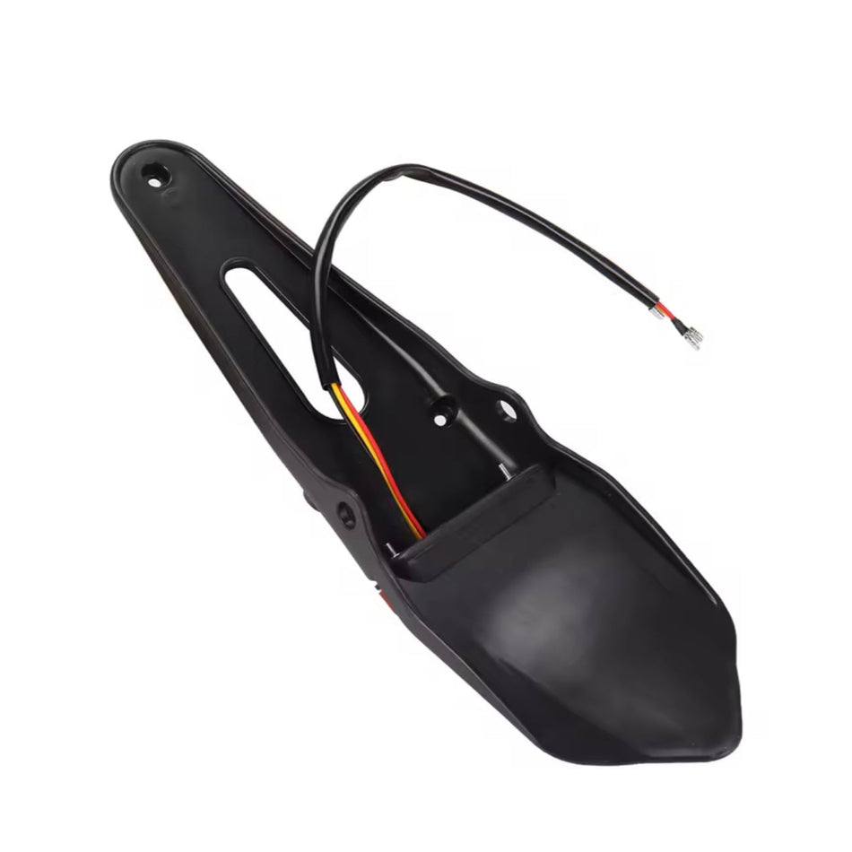 Bavette support de plaque universelle avec feux rouge à leds