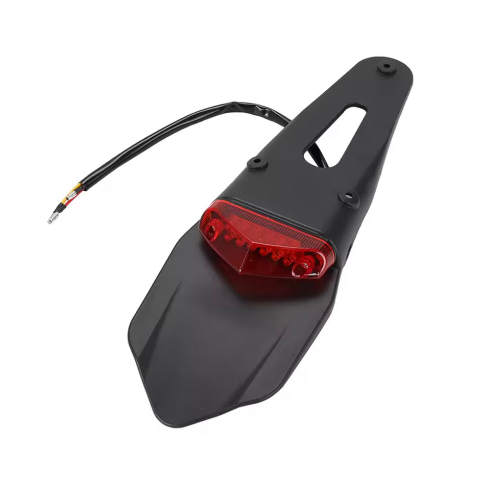 Bavette support de plaque universelle avec feux rouge à leds